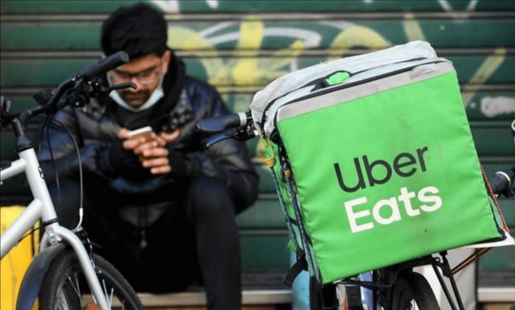 I rider ricercano i clienti per scopi sessuali dopo aver consegnato loro il cibo casi in aumento