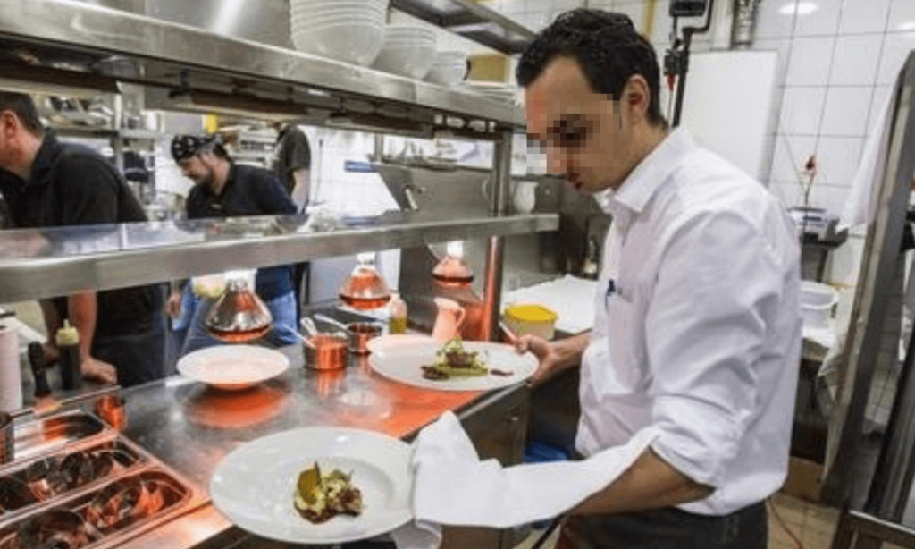 Questo è sfruttamento 3 anni senza ferie, riposi e tredicesima il ristorante lo risarcisce, ecco di quanto