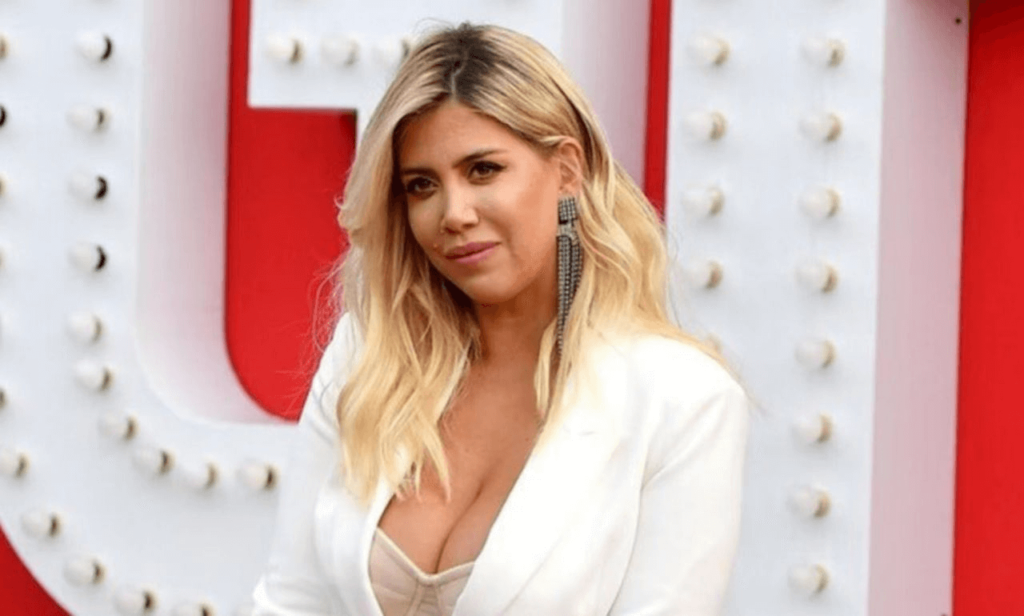 Wanda Nara, la scoperta della malattia I figli disperati, mamma sdraiata a terra, Icardi vuole lasciare il calcio, il racconto