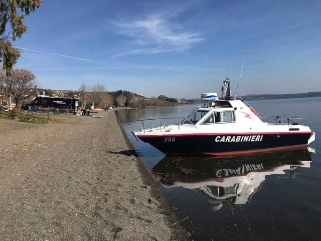 30enne morto annegato nel lago di Bracciano