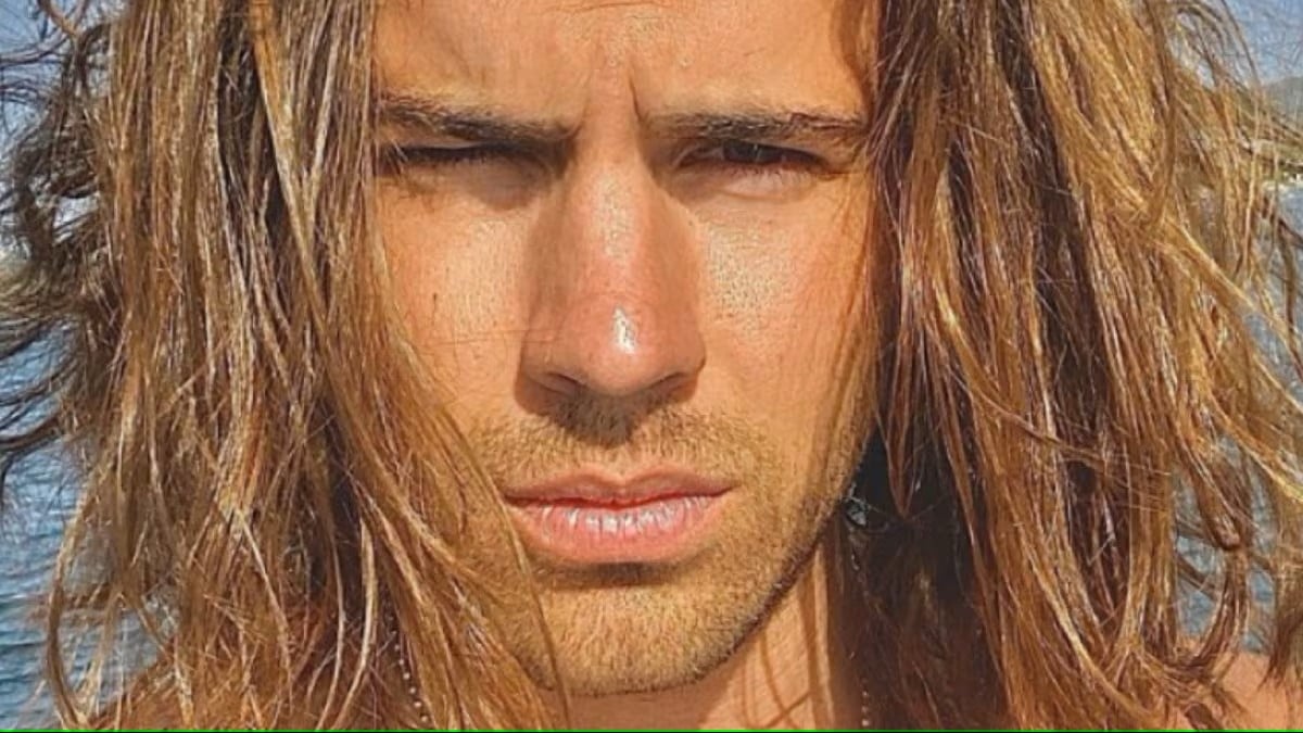 ucciso e fatto a pezzi dal figlio di un attore spagnolo