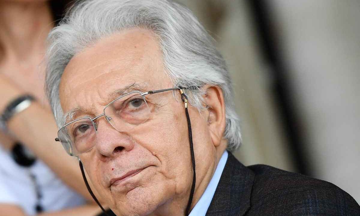 Tra i successi dello storico paroliere ci sono "Nel blu dipinto di blu", "Fatti mandare dalla mamma", "Tintarella di luna" e "Una rotonda sul mare"