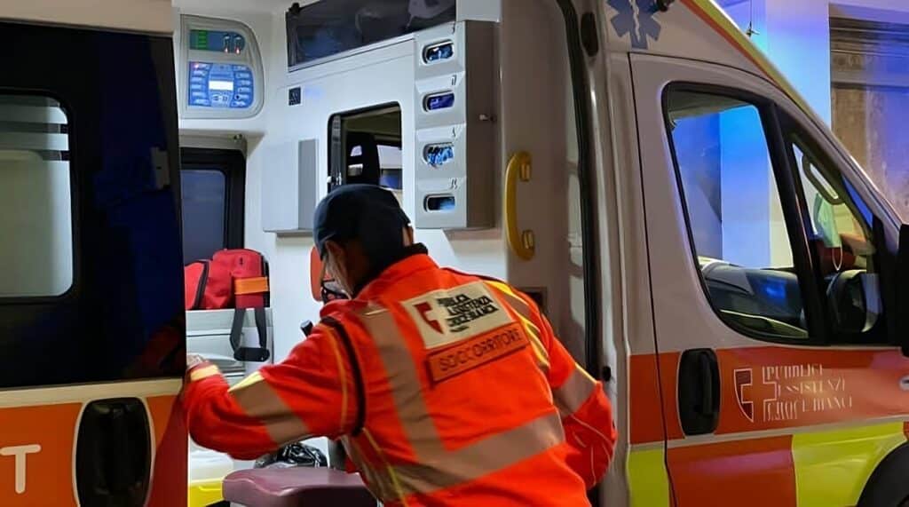 Bimbo di 18 mesi trovato agonizzante in strada a Portogruro