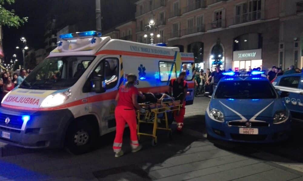 Terribile incidente tra auto sulla via Flaminia: morti due uomini di 41 e 58 anni - Foto