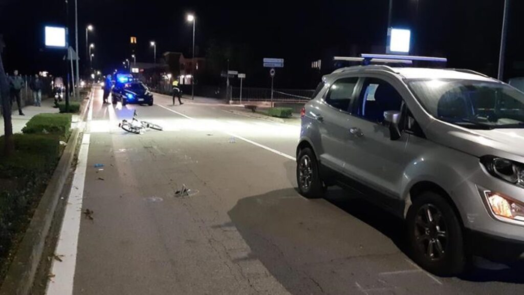 Padova, ragazza di 15 anni investita da un'auto mentre è in sella alla sua bicicletta