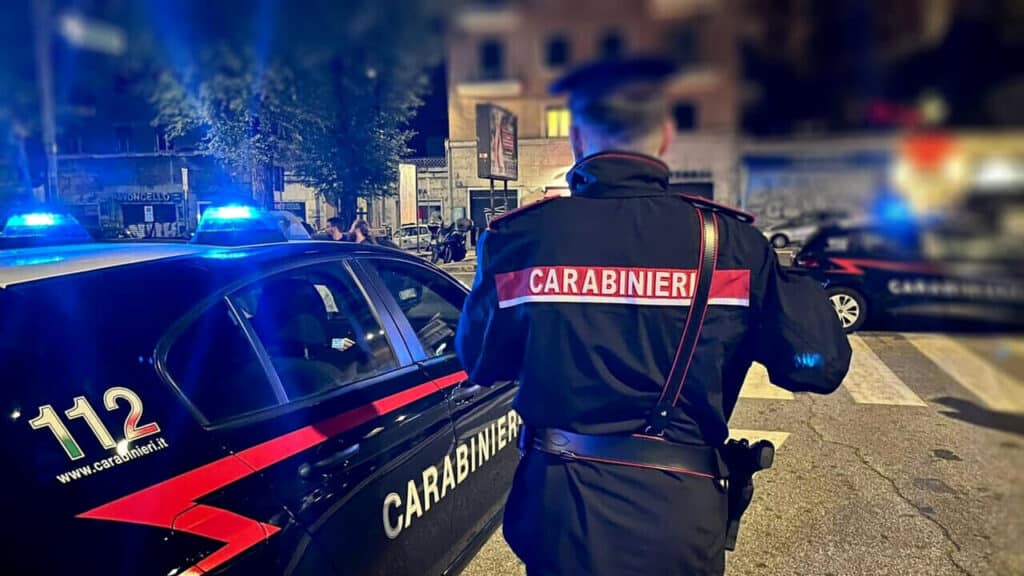 29enne marocchino accoltella passante