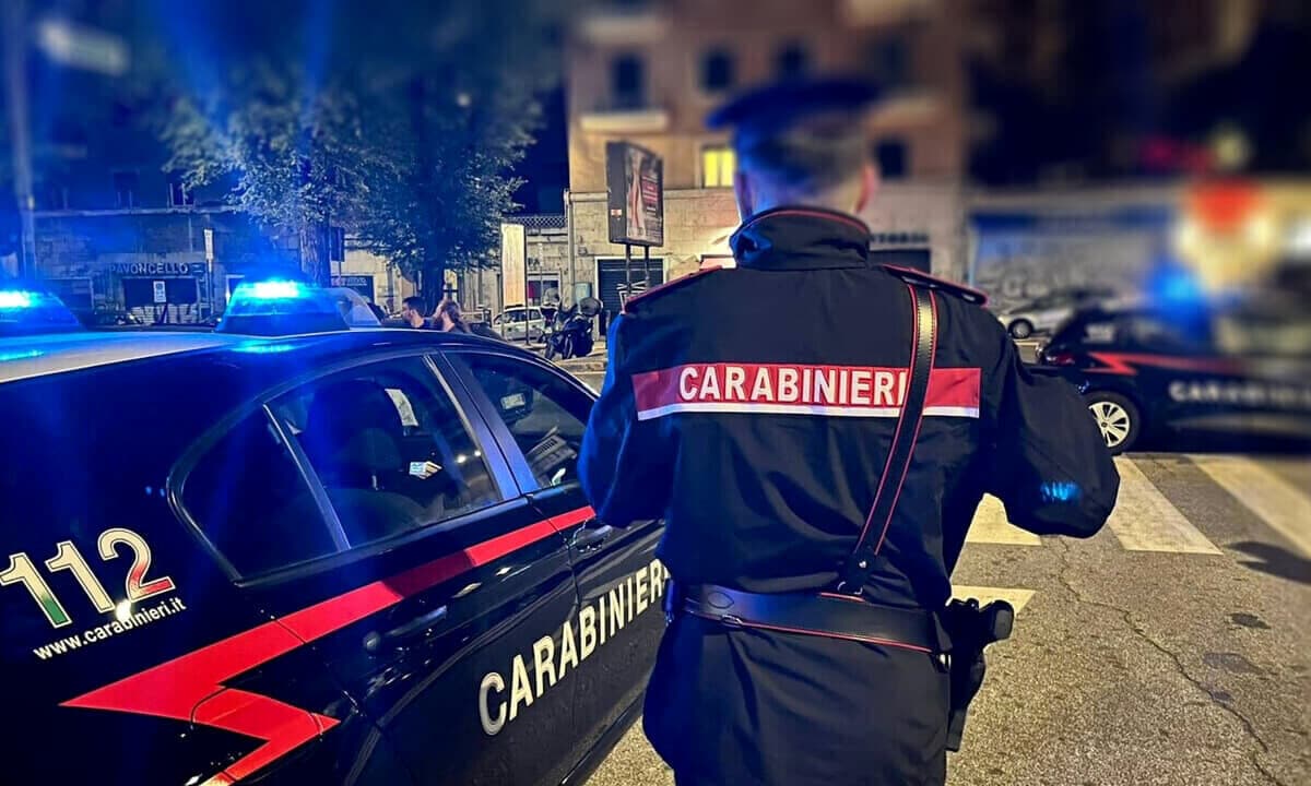 29enne marocchino accoltella passante