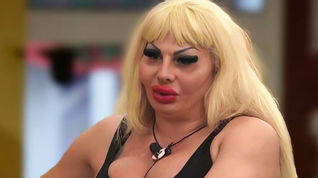 Elenoire Ferruzzi tuona: "non seguo questo Grande Fratello ma Heidi ha fatto bene ad uscire"