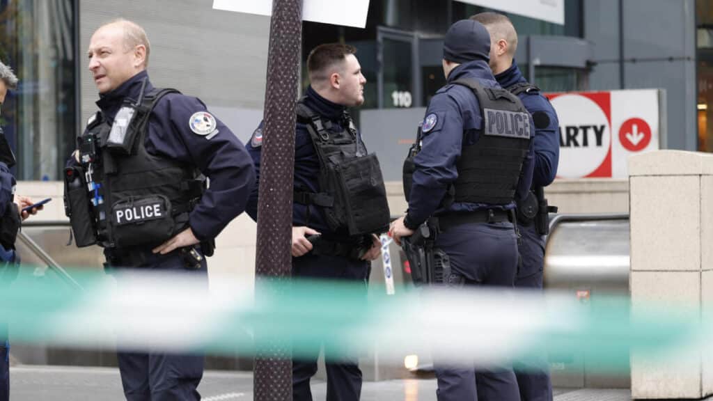 La stazione metro Bibliothèque François-Mitterrand è stata completamente evacuata