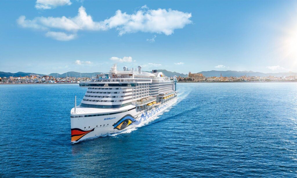 L'uomo sarebbe un membro dell'equipaggio della nave da crociera