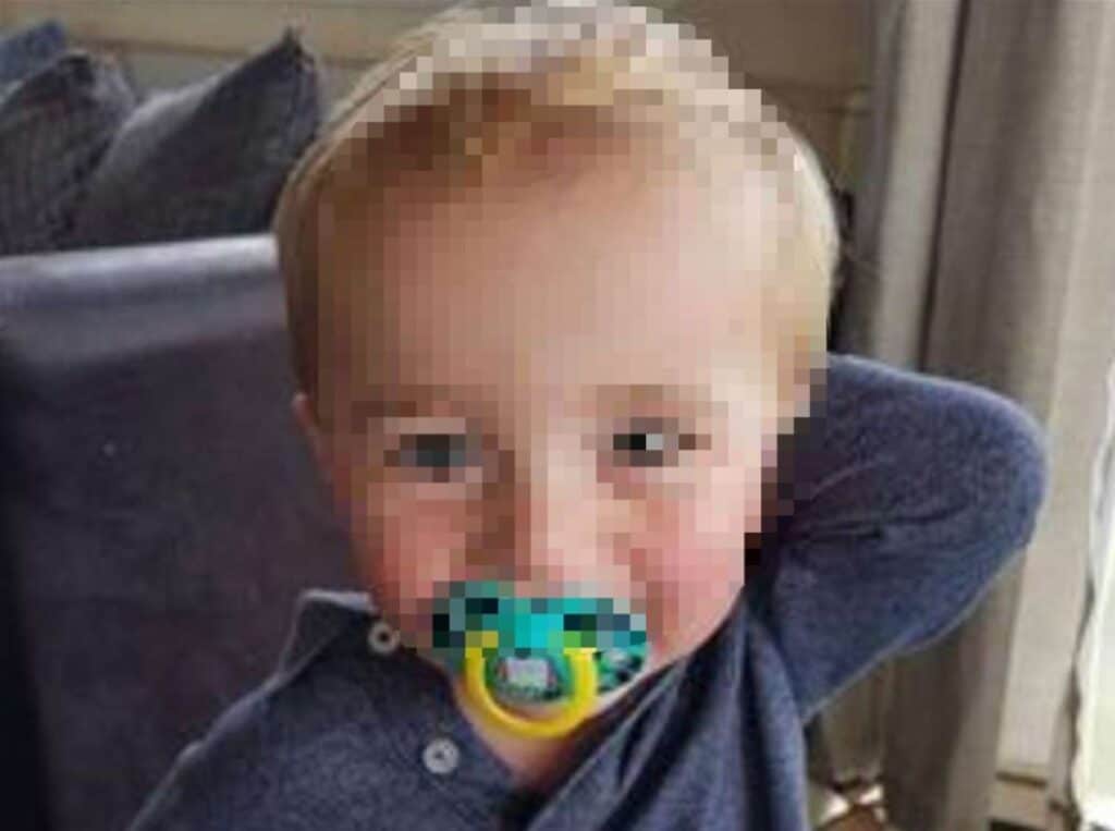 alfie philips bimbo di 18 mesi muore