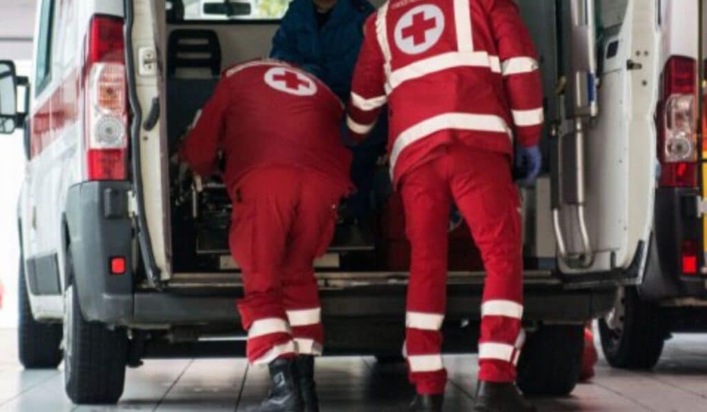 62enne si toglie la vita