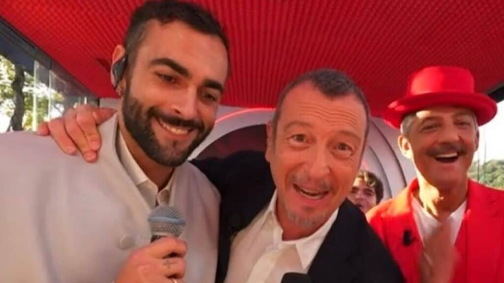 “Marco Mengoni sarà ovviamente il super ospite musicale della prima puntata. Ma c’è molto di più", annuncia Amadeus
