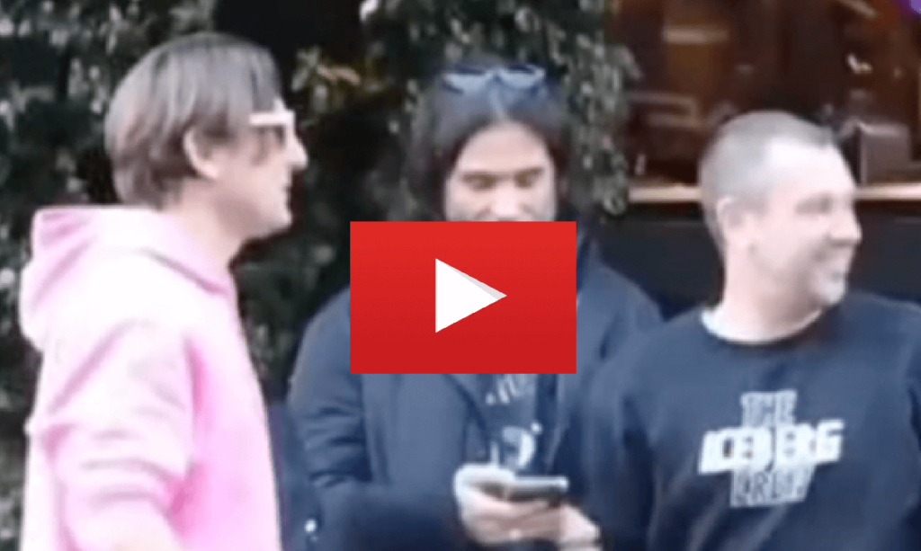 Cassano, Adani e Ventola la riunione in strada per il nuovo format, le ultime sul gruppo