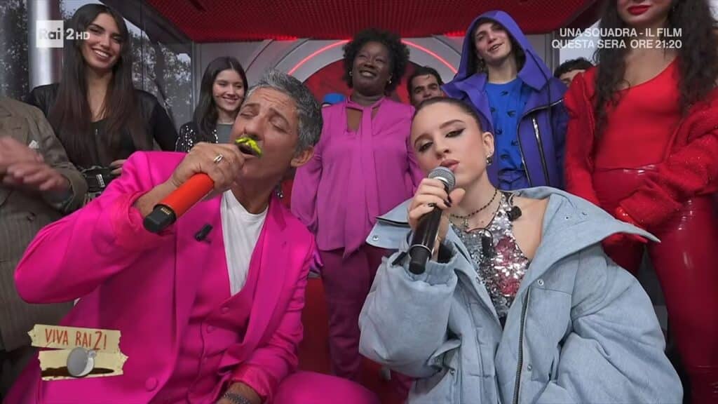 Viva Rai2, Fiorello e Angelina Mango duettano assieme sotto le note di Shallow