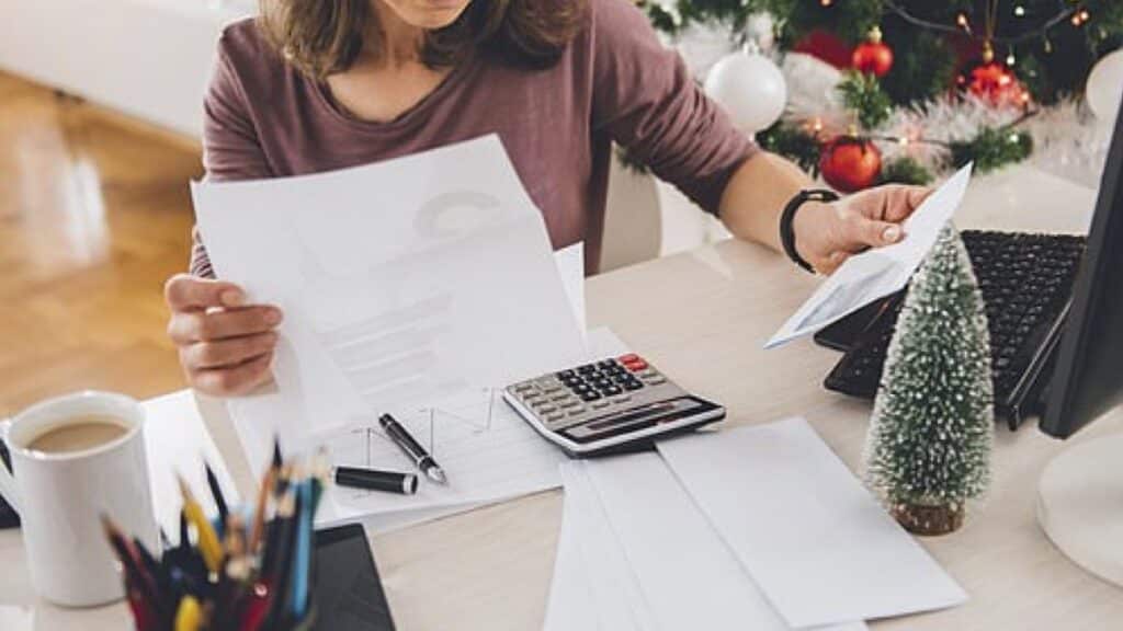 "Chiunque abbia lavorato in un negozio a dicembre sa quanto sia difficile, ma nel mio caso è ancora peggio: non ho figli. E quando i loro bambini sono malati, le mamme possono chiedere un congedo parentale, per legge."