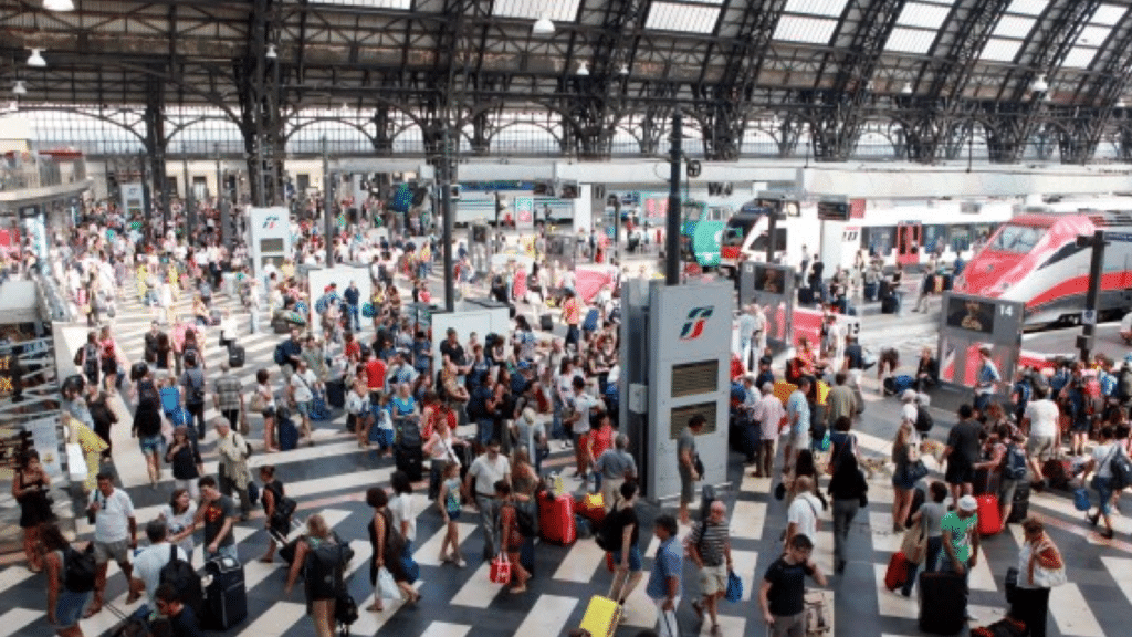 Per colpa di un guasto alla linea elettrica di alimentazione dei treni avvenuto alle 10:40 di stamane