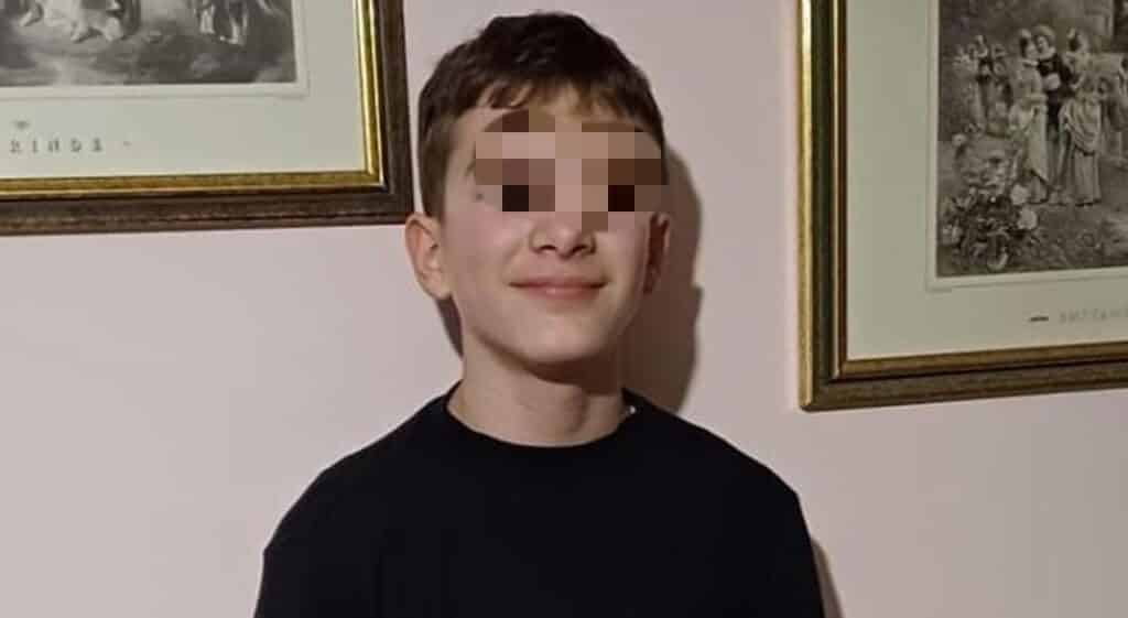 "Gli operatori mi hanno detto che senza il mio soccorso l’uomo sarebbe morto. In quei 15 minuti erano passate altre persone nella via, ma nessuno si è fermato ad aiutarci."