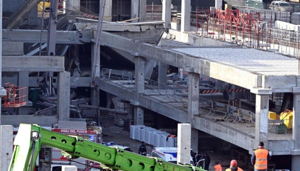 Al desolante appello, ora, manca un operaio disperso. Intanto nella giornata di oggi è stato decretato il lutto cittadino con un minuto di silenzio