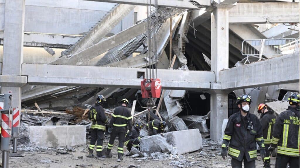 È stato estratto dalle macerie il corpo senza vita dell'ultimo operaio disperso