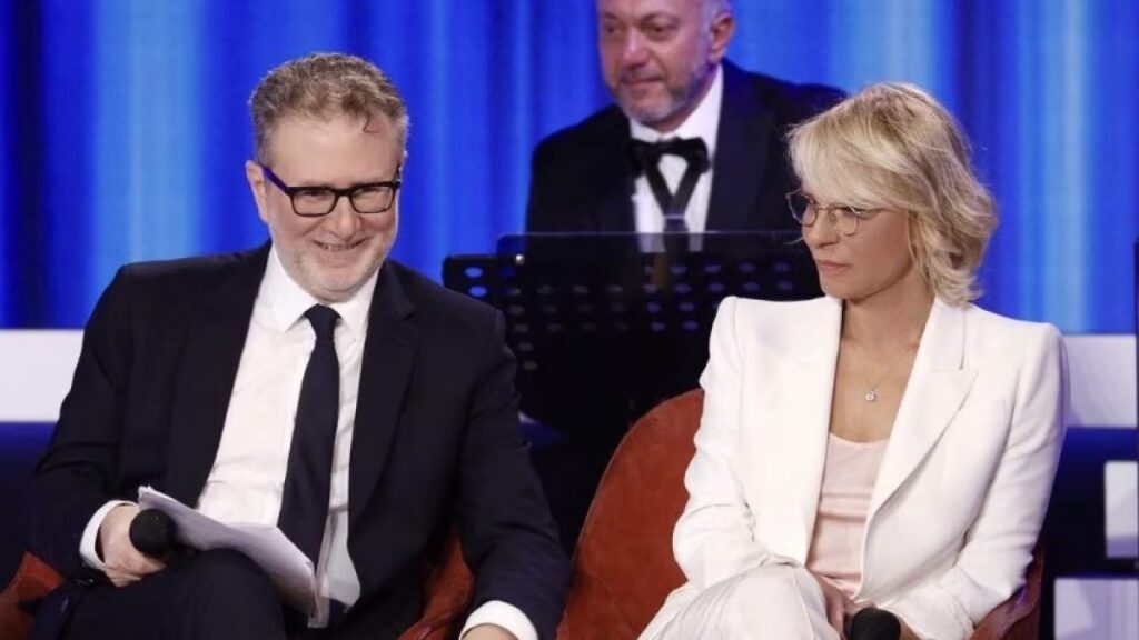 Dedicato a...Maurizio Costanzo Show: Maria De Filippi e Fabio Fazio sul palco
