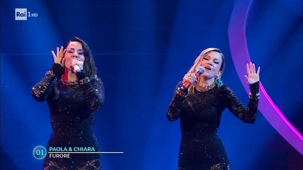 Sanremo 2024, Paola e Chiara si esibiscono al Suzuki Arena con "Furore"
