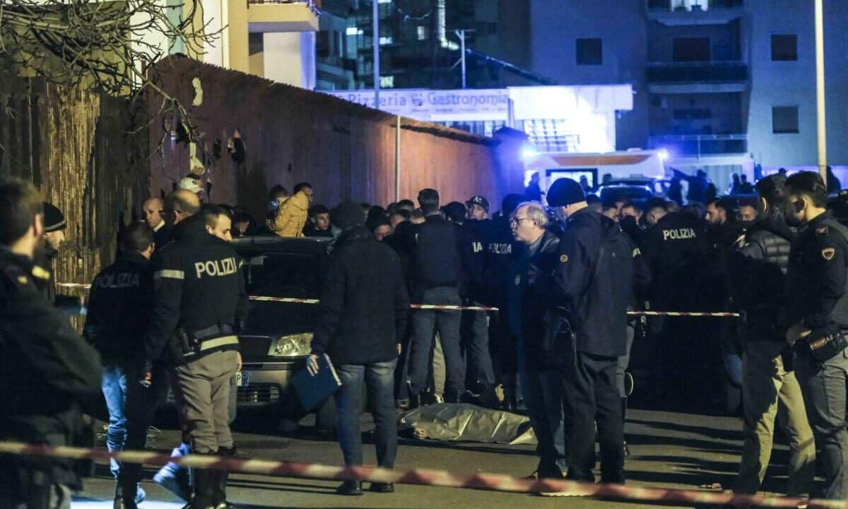 sparatoria palermo arrestati padre figlio