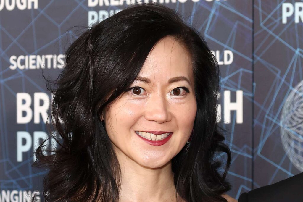 La miliardaria 50enne aveva invitato un gruppo di amiche per passare alcuni giorni nella sua gigantesca proprietà, che comprende scuderie, piscine e una pensione con 10 camere da letto.