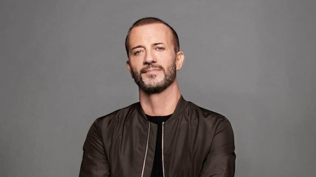 Chi è Raffaele Riefoli e i successi musicali del cantante di "Infinito": età, vita privata, moglie