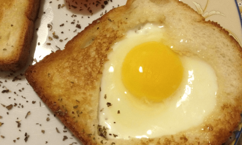 Le uova fanno male alla salute e alzano il colesterolo La verità sui falsi miti