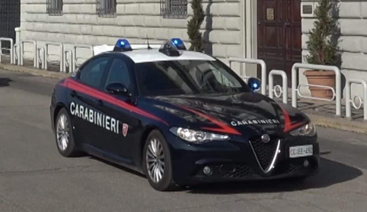 Nizza Monferrato, uccide il padre 50enne dopo una lite: fermata 19enne