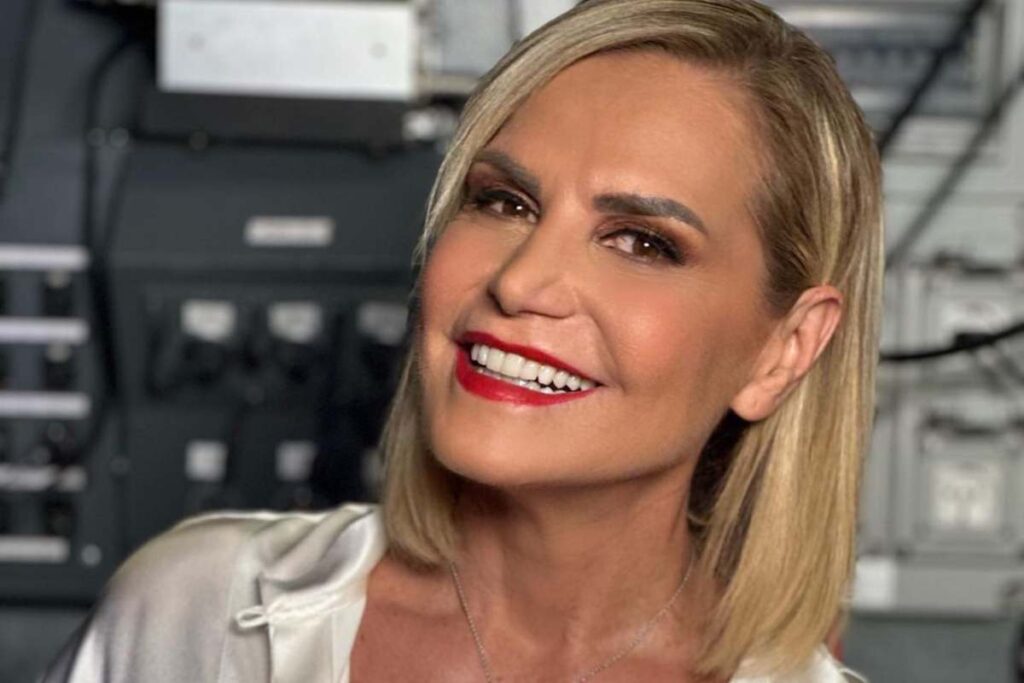 Simona Ventura: dal glamour degli anni '80 al trionfo sulle reti nazionali