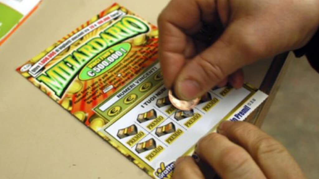 Uno dei due ormai ex amici ha deciso di portare il caso in Procura a Sulmona