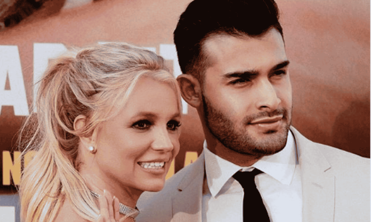 Britney Spears e Sam Asghari si separano, è ufficiale: “Rispettato l’accordo prematrimoniale”