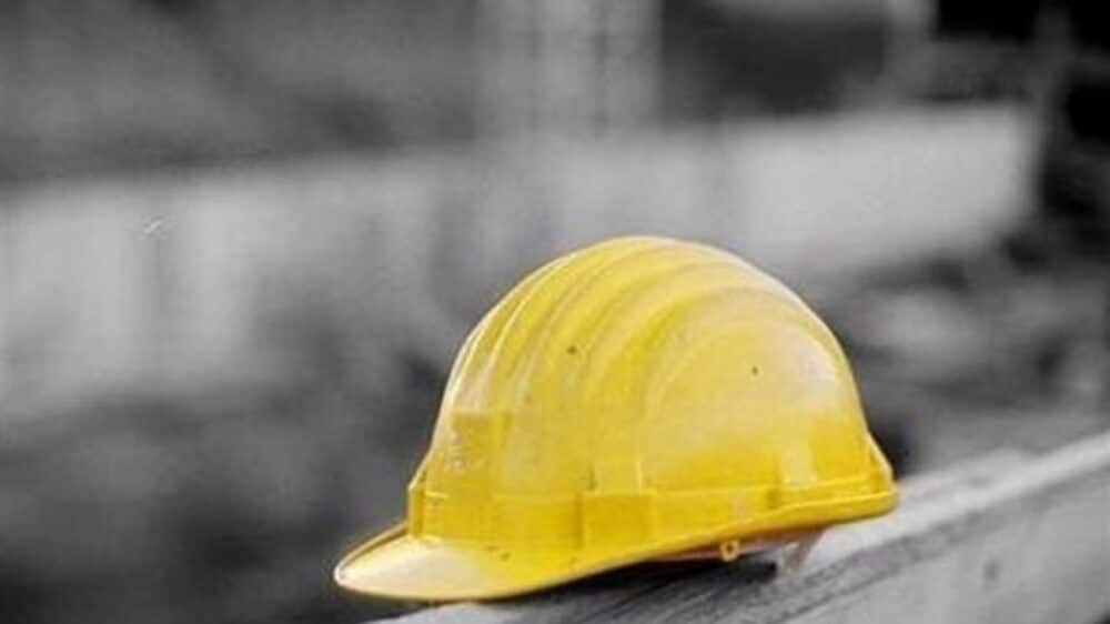 Gallo di Petriano, incidente sul lavoro: operaio 33enne schiacciato da un macchinario