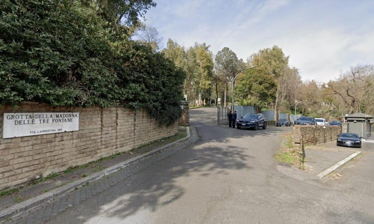 Incidente a Roma: investe e uccide il marito di 73 anni in un parcheggio