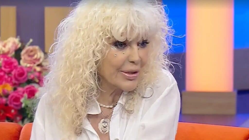 La Volta Buona, Donatella Rettore senza filtri: "Sono scapestrata, grazie a Lucio Dalla non ho mollato"