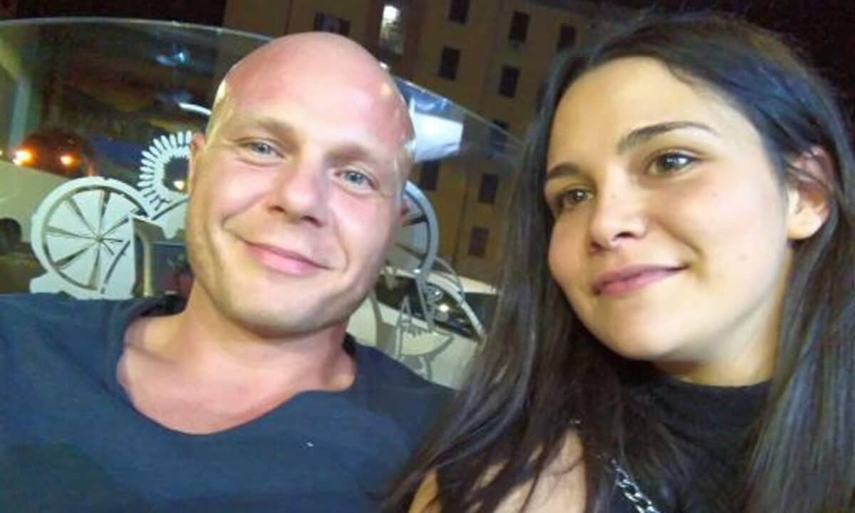 "Ci hanno fatto vedere soltanto una parte del viso. È stato terribile. Avrebbe potuto fare molte cose belle e avere tante soddisfazioni." Hanno raccontato la madre e la sorella di Paolo