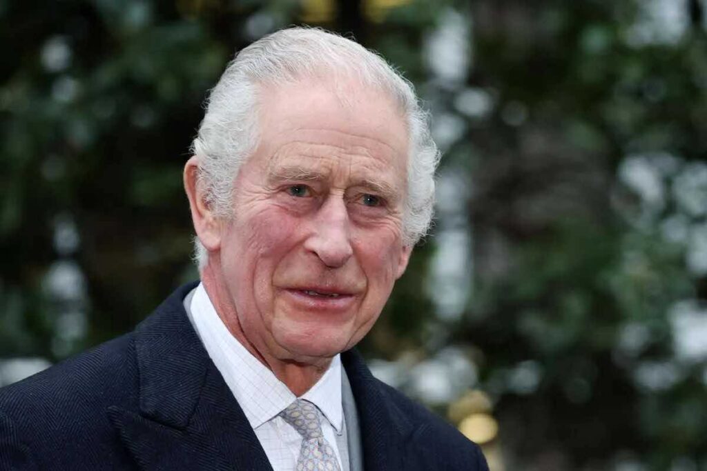 Royal Family, Vittorio Sabadin: "Re Carlo sta meglio, non rinuncerà al trono"