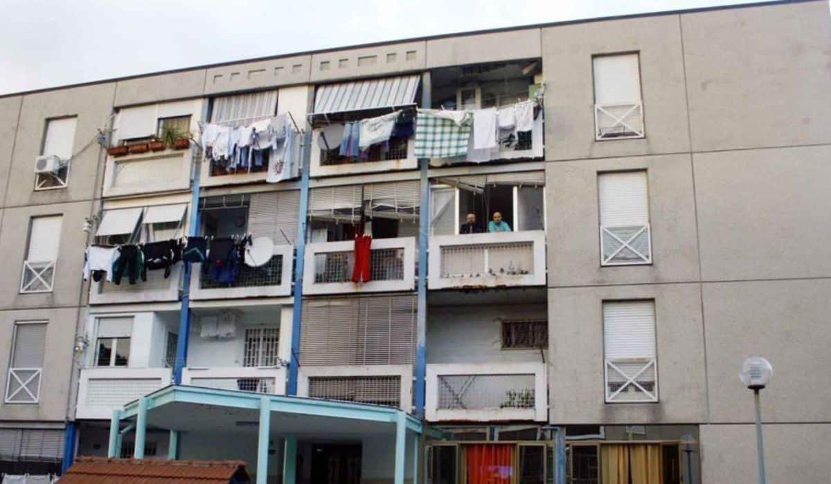 fuori regione casa occupata