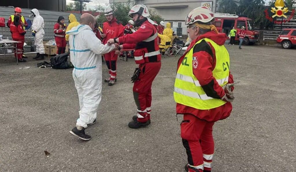 nube chimica piscina intossicati