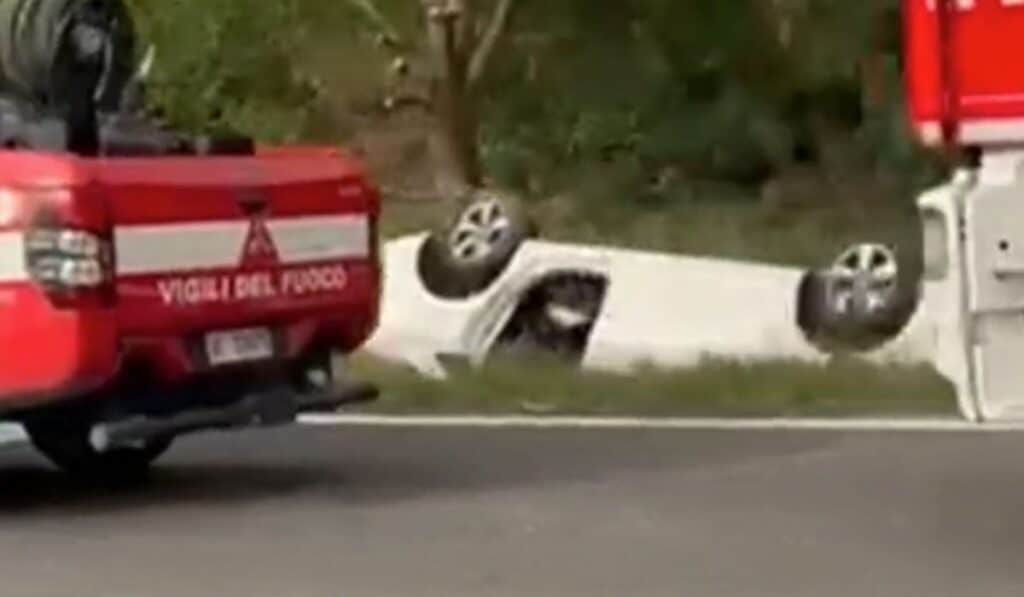 auto ribalta morta conducente