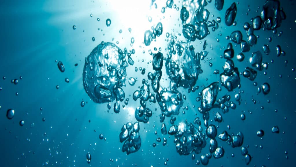 Ossigeno oscuro nascosto nelle acque: una scoperta che rivoluziona tutto