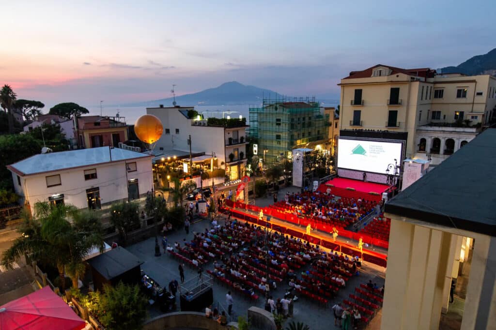 Social World Film Festival 2024: 100 eventi di cinema a Vico Equense