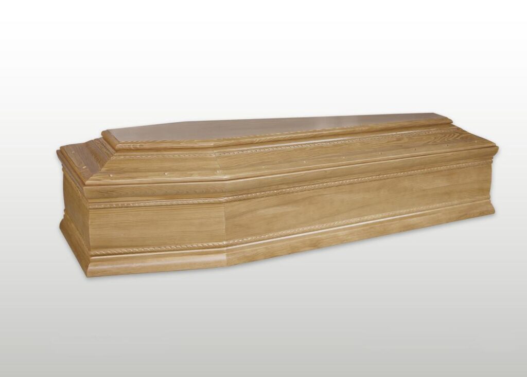 "Vendo cassa da morto mai usata", lo strano annuncio apparso sui social