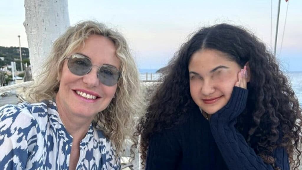 La rivelazione choc di Antonella Clerici: "Mia figlia si è fidanzata con un ragazzo più grande"