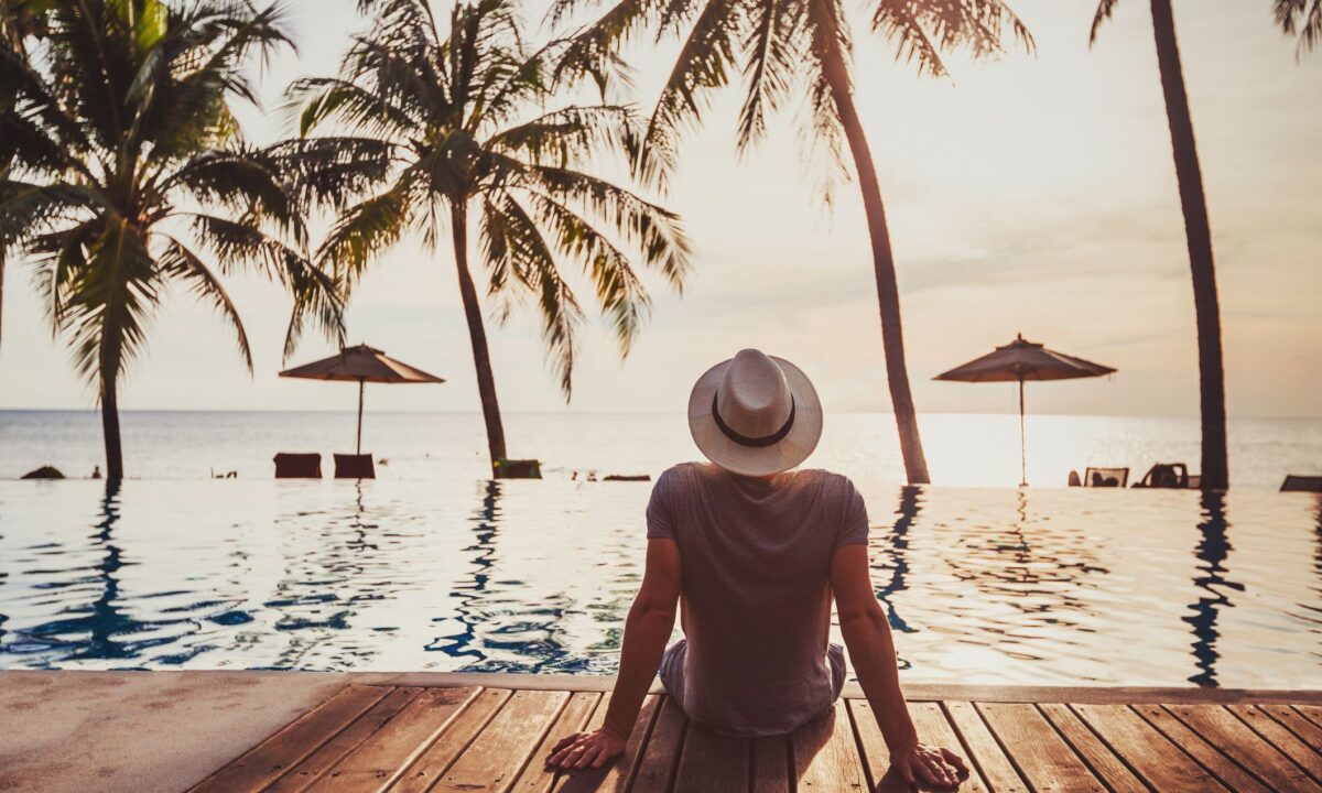 Pagati per viaggiare tra hotel di lusso, ristoranti e spa: ecco in cosa consiste