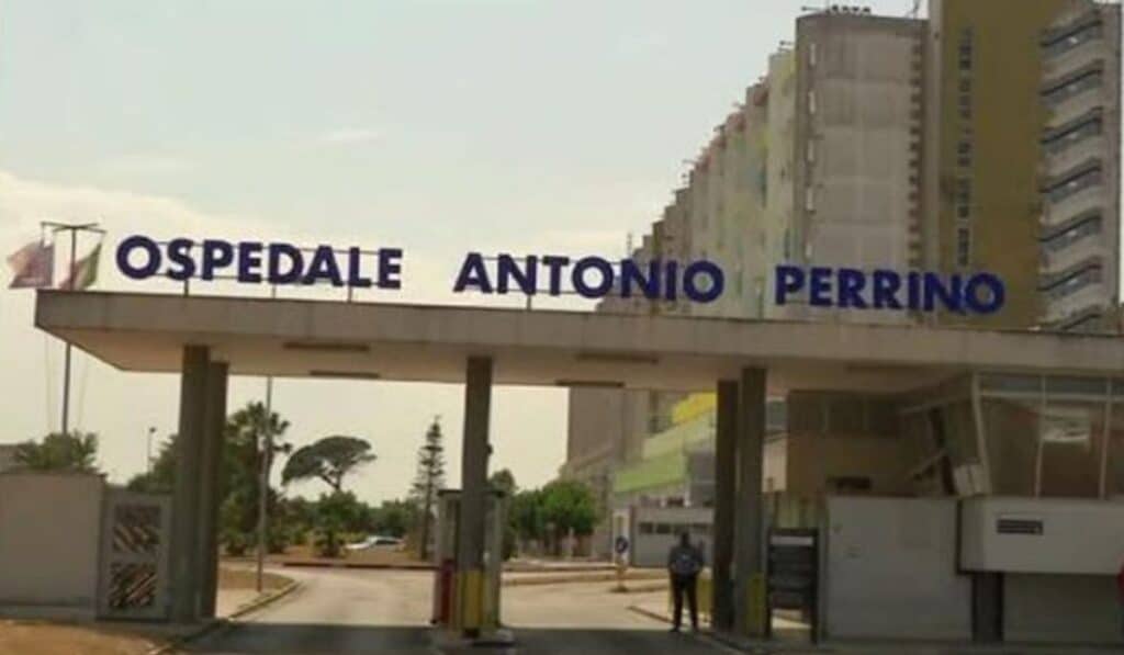 bimba necrosi gluteo ospedale medici