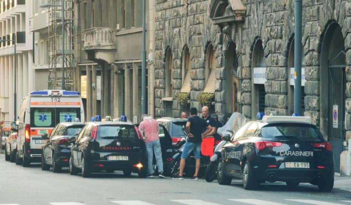 trieste cadavere 45enne seminudo