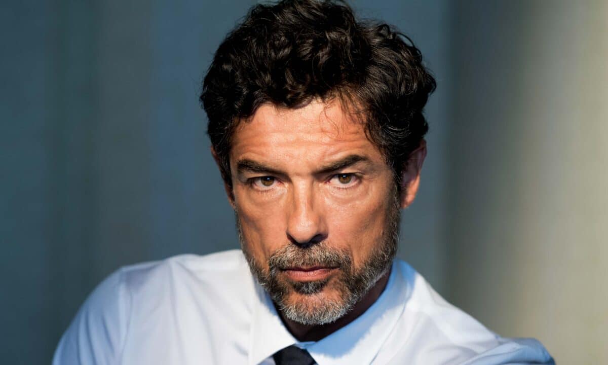 Alessandro Gassmann e il rapporto con la "sua" Roma: "Una città sfondata e devastata in ogni suo luogo"